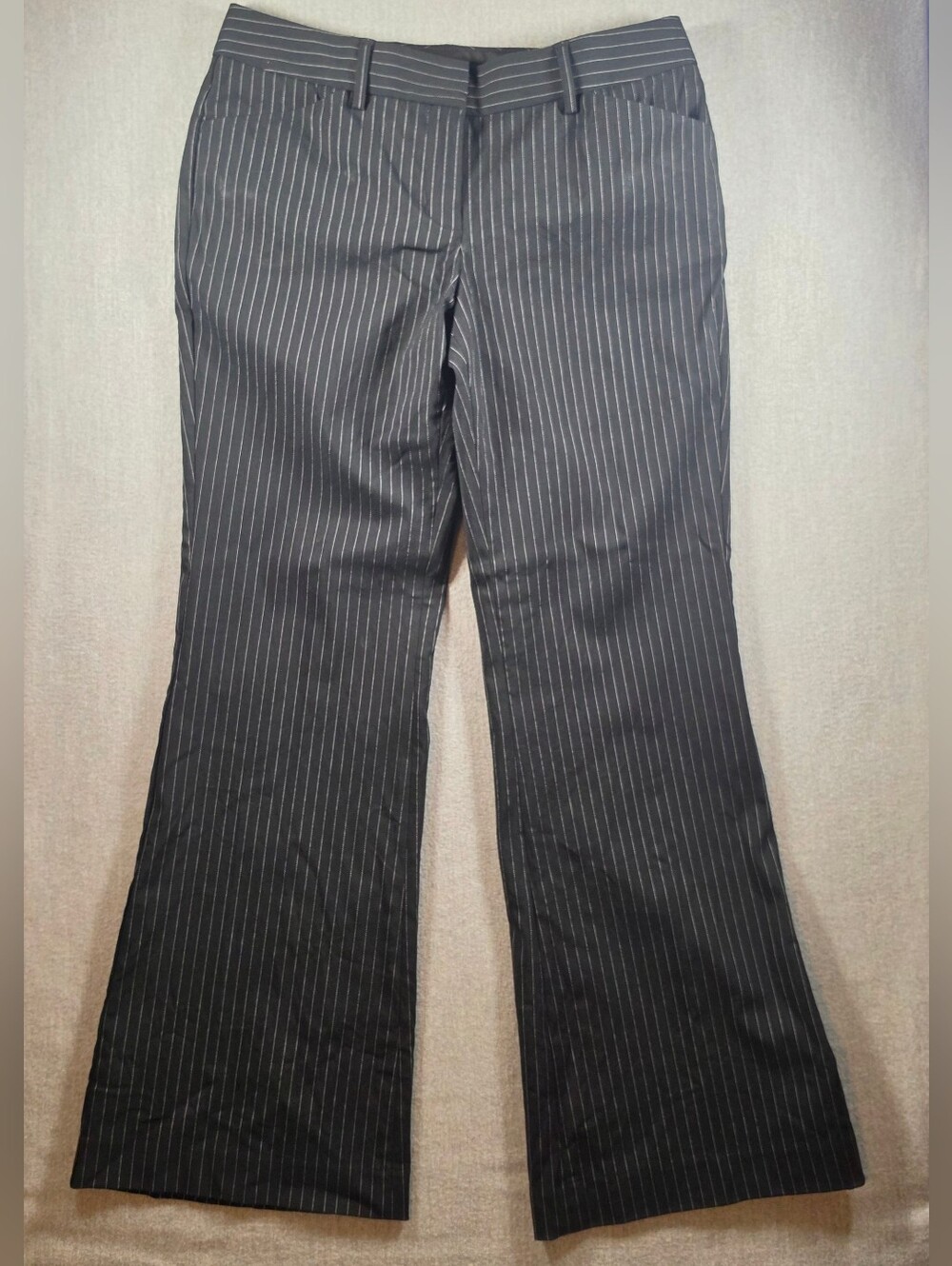 Express Design Studio Editor Black Pinstripe Boot-Cut Dress Pants Sz 4/S